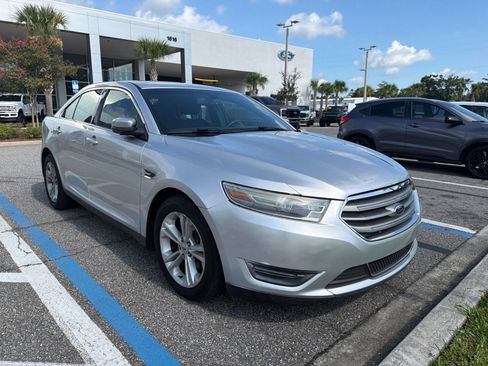 Used 2013 Ford Taurus SEL FWD image 2