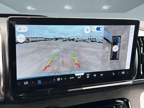 Used 2025 Ford Expedition Tremor AWD/4WD image 28