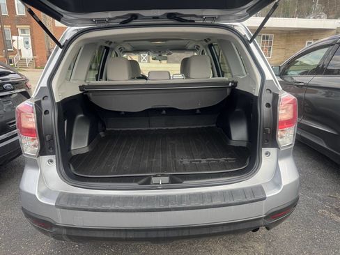Used 2018 Subaru Forester 2.5i Premium w/ All-Weather Package image 8