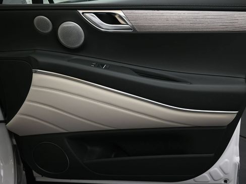 New 2026 Genesis GV80 2.5T Prestige AWD/4WD image 11
