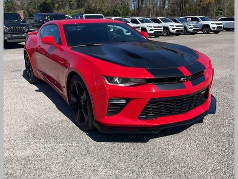Used 2016 Chevrolet Camaro SS image 1