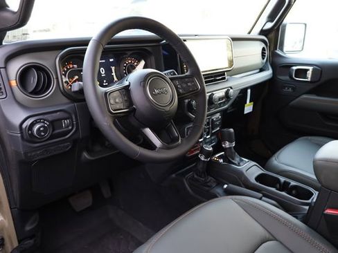 New 2026 Jeep Gladiator Mojave AWD/4WD image 9