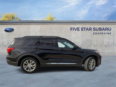 Used 2020 Ford Explorer XLT w/ Equipment Group 202A image 9