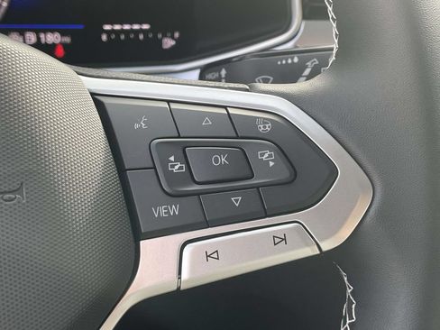 New 2026 Volkswagen Taos SE FWD image 25