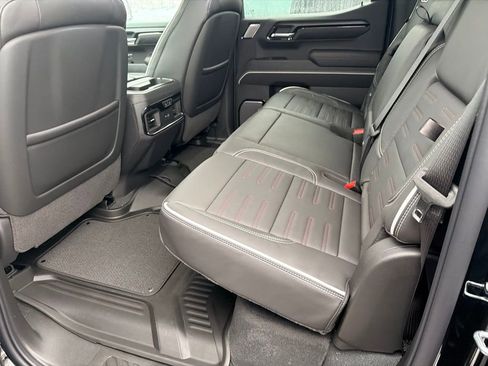 New 2026 GMC Sierra 1500 AT4X AWD/4WD image 34