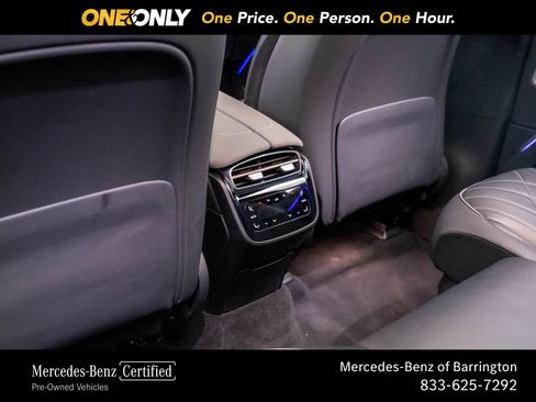 Certified 2023 Mercedes-Benz EQS 580 4MATIC SUV w/ Exclusive Trim Package image 20
