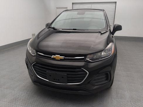 Used 2020 Chevrolet Trax LS w/ Tint and Cruise Package FWD image 15