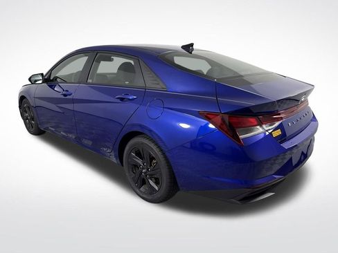 Used 2021 Hyundai Elantra SEL image 6