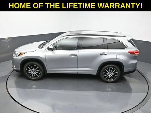 Used 2017 Toyota Highlander SE AWD/4WD image 47