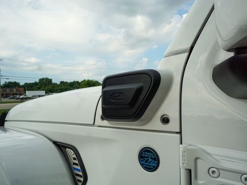 Used 2021 Jeep Wrangler Unlimited Sahara image 14