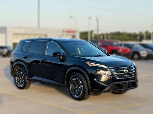 Used 2024 Nissan Rogue SV AWD/4WD image 6