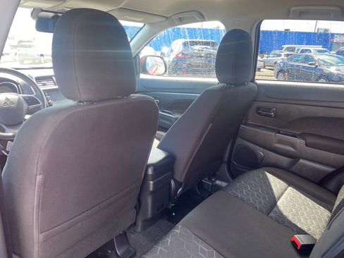 Used 2025 Mitsubishi Outlander Sport ES AWD/4WD image 14