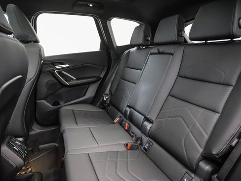 Used 2025 BMW X1 xDrive28i w/ Convenience Package image 23