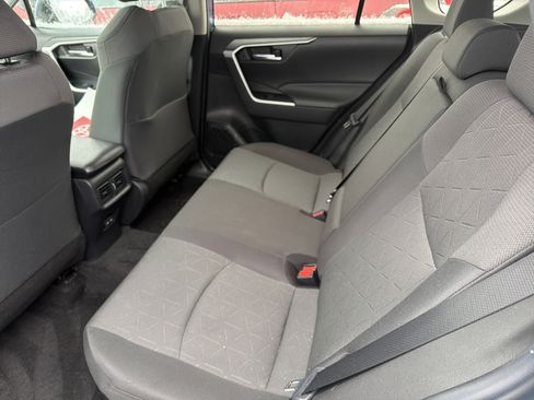 Used 2023 Toyota RAV4 AWD Hybrid image 23