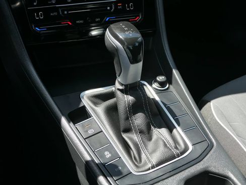 Used 2025 Volkswagen Jetta Sport FWD image 21