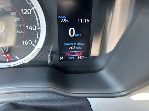 Used 2022 Toyota Corolla Cross L image 20