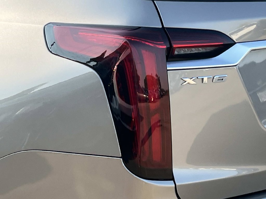 Used 2022 Cadillac XT6 Premium Luxury FWD image 10