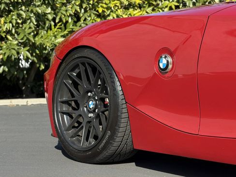 Used 2006 BMW M Roadster image 17