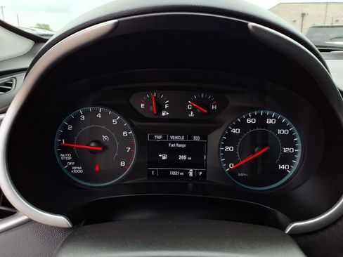 Used 2025 Chevrolet Malibu LT FWD image 18
