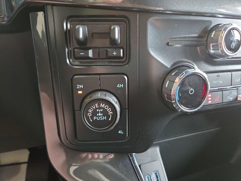 Used 2022 Ford F150 XLT w/ Equipment Group 302A High AWD/4WD image 25