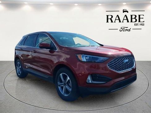 Used 2023 Ford Edge SEL w/ Convenience Package image 8