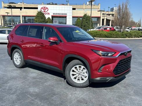 New 2026 Toyota Grand Highlander XLE image 2