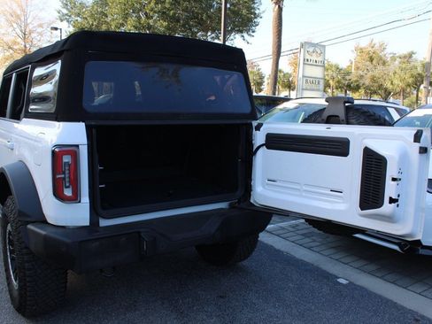 Used 2023 Ford Bronco Outer Banks w/ Sasquatch Package image 34