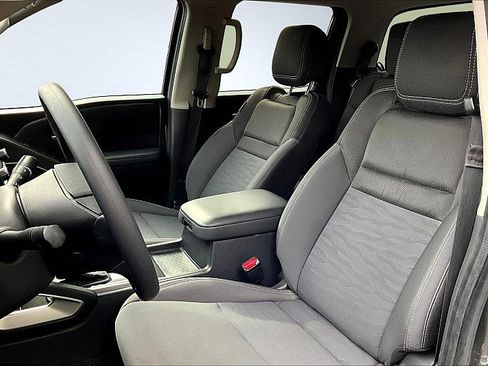 Used 2022 Nissan Frontier SV w/ Technology Package image 27