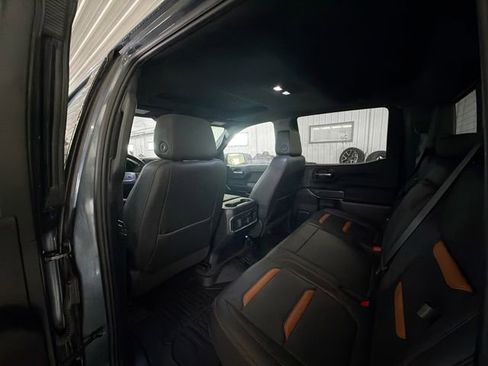 Used 2020 GMC Sierra 1500 AT4 w/ AT4 Premium Package AWD/4WD image 9