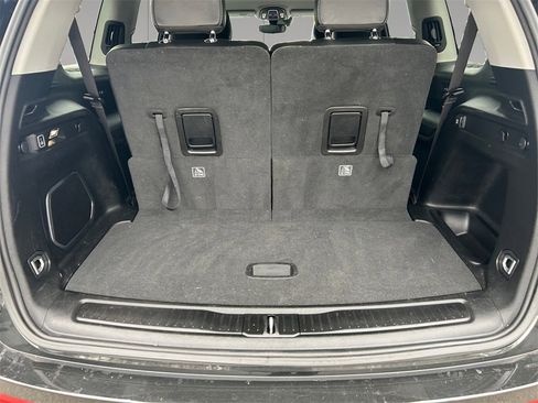 Used 2023 Jeep Grand Cherokee L Limited image 19