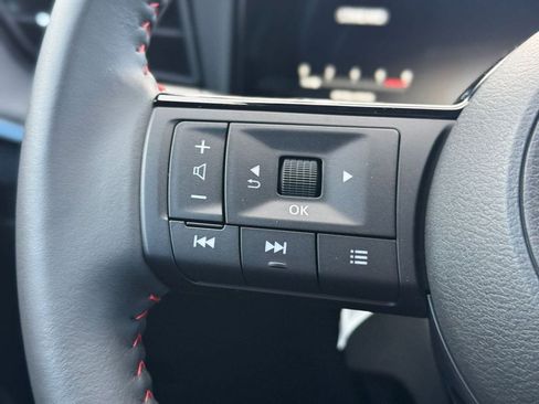 New 2026 Nissan Kicks SR image 22