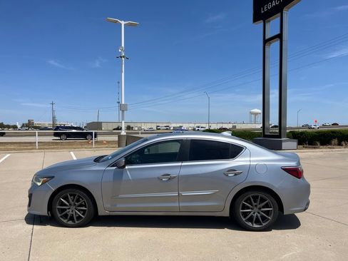 Used 2019 Acura ILX FWD image 3