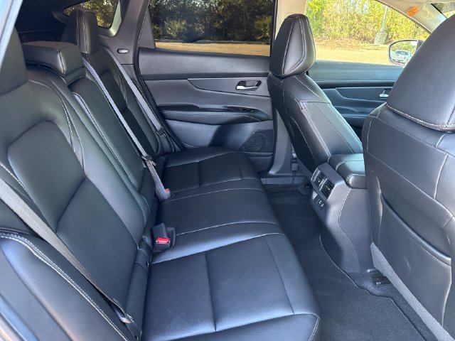 Certified 2025 Nissan Murano SV w/ Cargo Package AWD/4WD image 15
