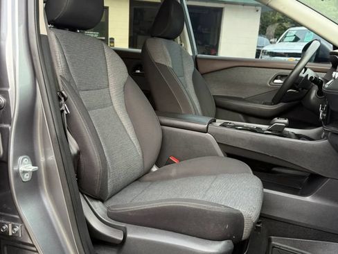 Used 2021 Nissan Rogue SV AWD/4WD image 19