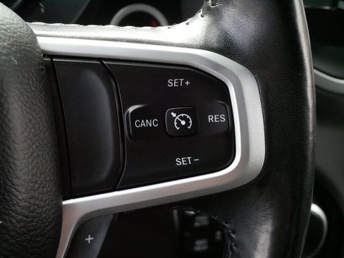 Used 2020 RAM 1500 Big Horn AWD/4WD image 25