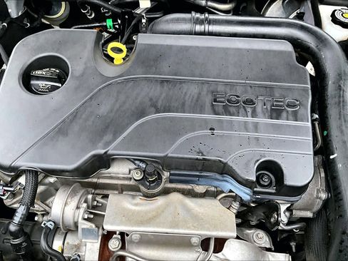 Used 2022 Chevrolet Malibu RS image 32