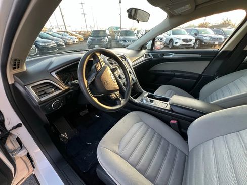 Used 2018 Ford Fusion S image 21
