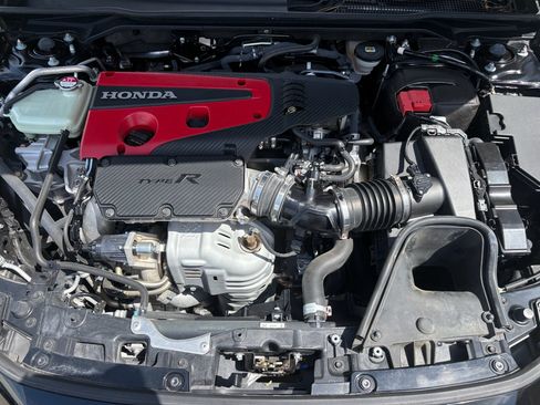 Certified 2024 Honda Civic Type R image 32