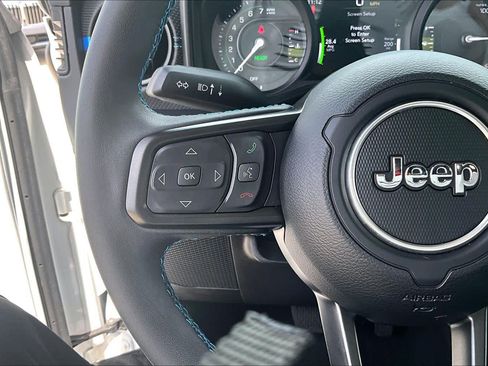 Used 2024 Jeep Wrangler Unlimited Rubicon 4xe w/ Convenience Group AWD/4WD image 21