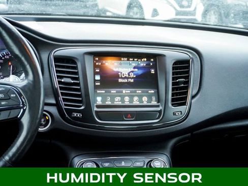 Used 2016 Chrysler 200 S w/ Sun & Sound Group image 11