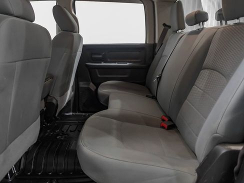 Used 2018 RAM 2500 Tradesman w/ Chrome Appearance Group AWD/4WD image 37