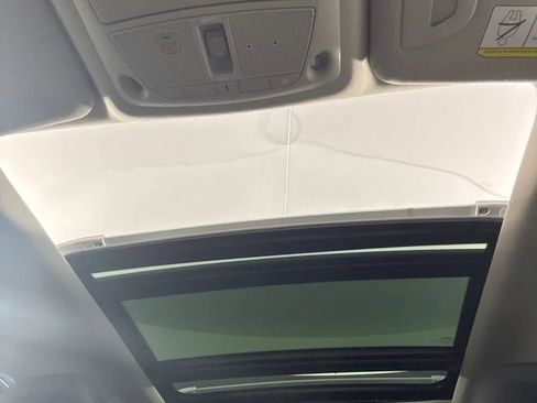 Used 2018 Nissan Rogue SL w/ Premium Package AWD/4WD image 24