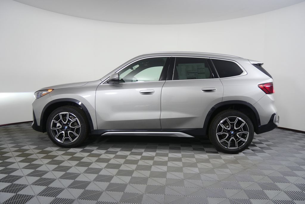 Used 2026 BMW X1 xDrive28i w/ Convenience Package AWD/4WD image 2