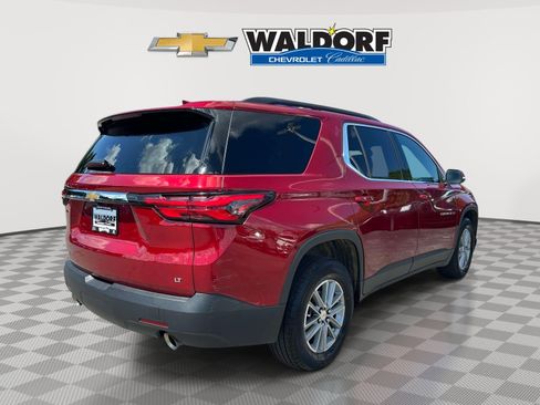 Used 2023 Chevrolet Traverse LT FWD image 6
