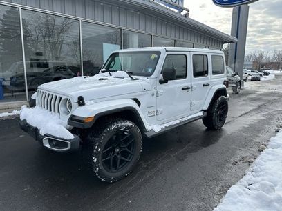 Used 2020 Jeep Wrangler Unlimited Sahara w/ Uconnect 4C Nav & Sound Group