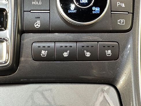 Used 2021 Hyundai Santa Fe Calligraphy AWD/4WD image 23