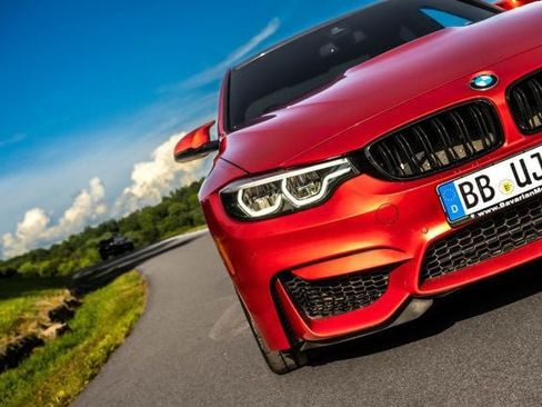 Used 2018 BMW M3 RWD image 10
