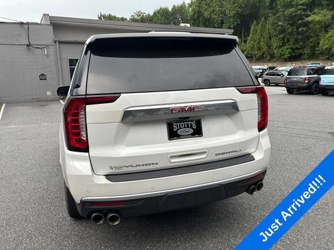 Used 2024 GMC Yukon Denali w/ Advanced Technology Package AWD/4WD image 12