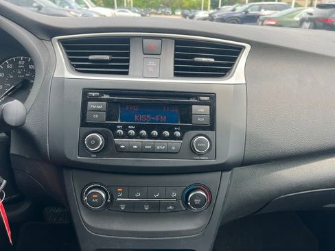 Used 2017 Nissan Sentra S FWD image 4