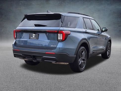 New 2026 Ford Explorer ST-Line w/ ST-Line Street Pack image 7